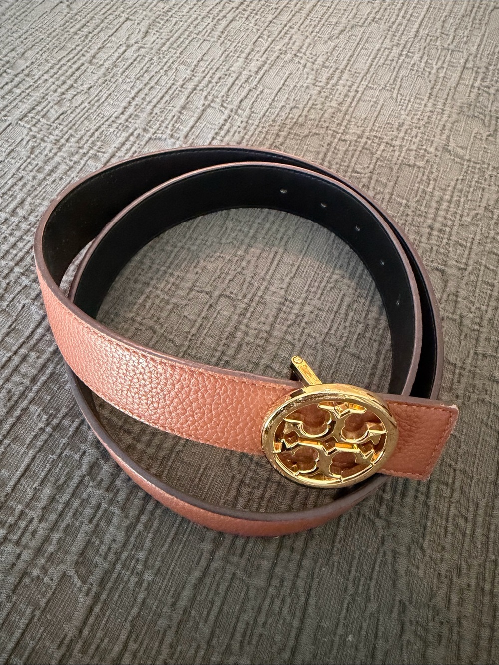 Source Unknown Pebbled Brown Belt with Gold Logo Buckle
